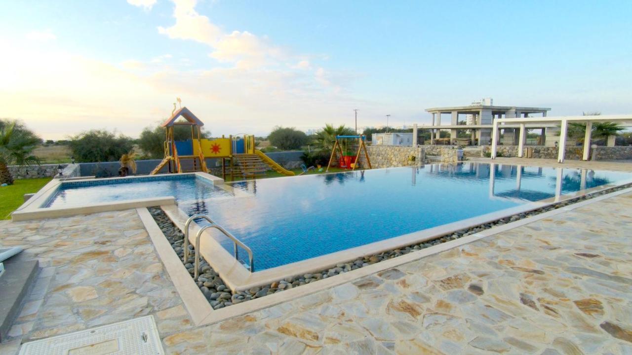 Aphrodite Apartments North Cyprus Gaziveren Dış mekan fotoğraf